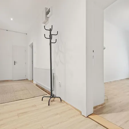 Apartment Center - Modern & Stylish *