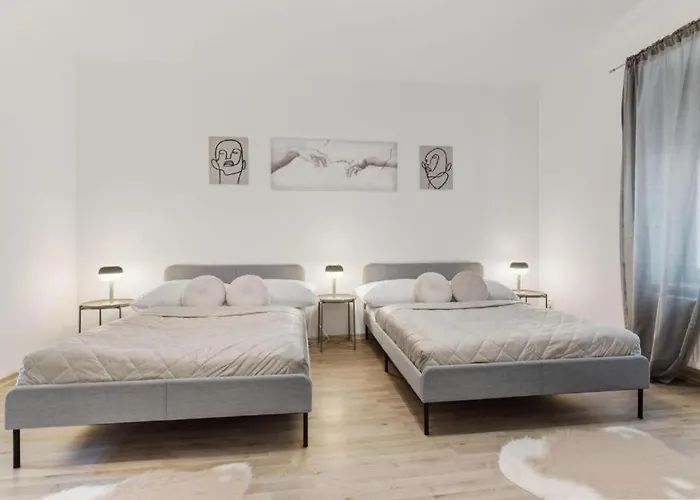 Apartmán Center - Modern & Stylish *